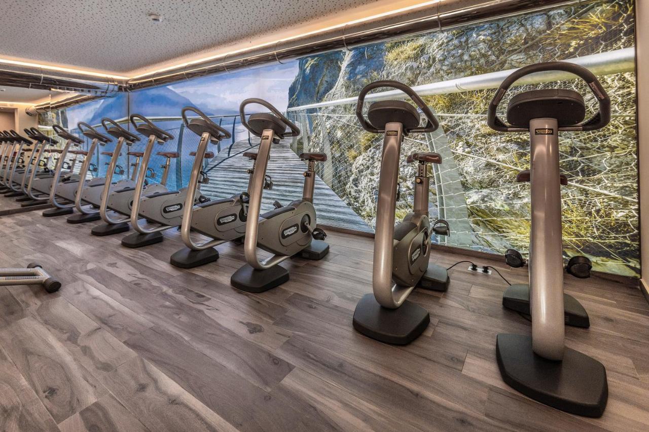 Park Hotel Imperial Limone sul Garda Esterno foto Elliptical cross trainer